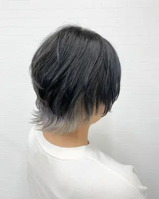 カラー 岡本 智次のヘアスタイル
