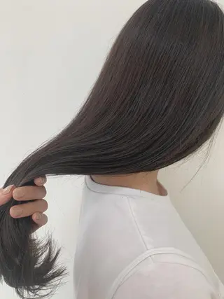 ロング カラー 山下 千明のヘアスタイル