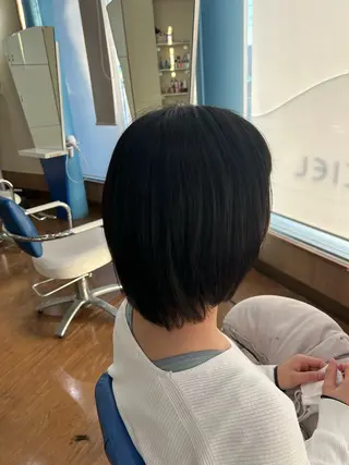 ショート 武井 哉子のヘアスタイル