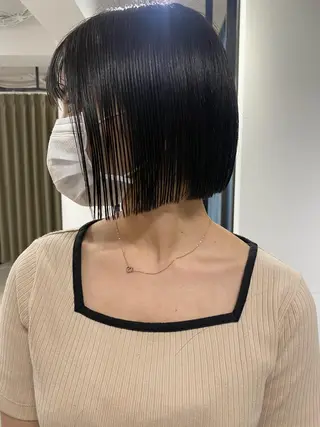 ショート カラー センターパート/ 暖色カラーayuのヘアスタイル