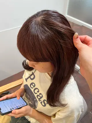 セミロング カラー 片岡 由依のヘアスタイル