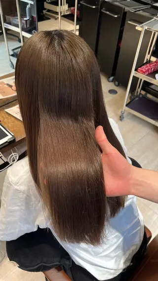 ショート 透明感カラー/レイヤ ー/ボブ/宮下知也のヘアスタイル