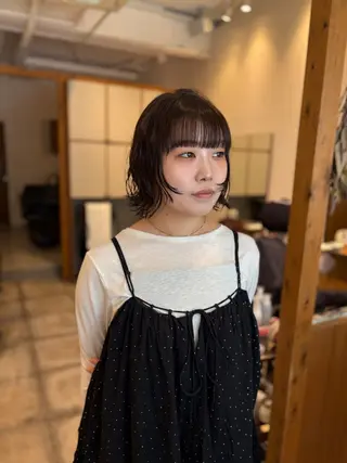 ミディアム カラー パーマ ENIF ツキのヘアスタイル