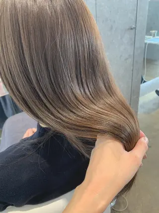 ミディアム カラー 山下 千明のヘアスタイル