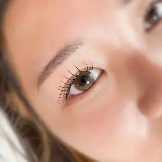 マツエク・マツパ u eyes ななほの眉毛・アイブロウイメージ