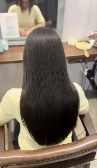 ロング 八木 輝のヘアスタイル