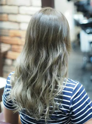 セミロング ロング カラー 辻 竜也　のヘアスタイル