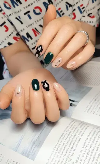 ネイル 横浜市中区曙町 E·U·Bネイルのネイルデザイン