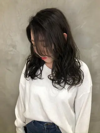 ミディアム 顔周りカット・相談 レイヤーも◎しずくのヘアスタイル