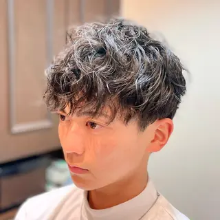ミディアム パーマ メンズ ヨリソイhair salon所属・浦添メンズ 経験20年／のヘアスタイル
