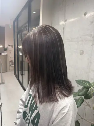 セミロング ハイトーン×艶カラー 🤍MIZUKIのヘアスタイル