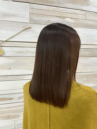 セミロング カラーソムリエ🎨 seina🪐のヘアスタイル