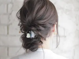 セミロング カラー ヘアアレンジ 【公式】amble luxe池袋東口🩷のヘアスタイル