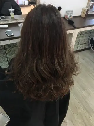 ロング トレヴァー デルチザンのヘアスタイル