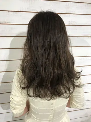 セミロング 🧡艶髪ちゅるん髪 🫧🧡YUKI❄️のヘアスタイル