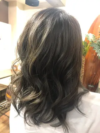 セミロング カラー pep natsumiのヘアスタイル