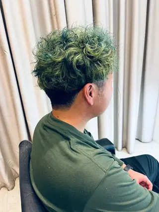 ショート カラー 松岡 アユミ  berryのマツエク・マツパデザイン