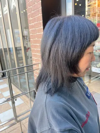 ミディアム カラー 久木原 ゆりのヘアスタイル