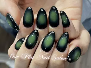 ネイル One Plus Nail Salonのネイルデザイン