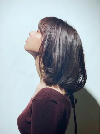 ミディアム カラー ヤノ ナオミのヘアスタイル