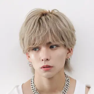 ミディアム カラー メンズ メンズフェザー毛流れ パーマASHU渋谷のヘアスタイル