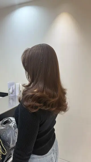 ロング カラー akari / ミディアムパーマのヘアスタイル