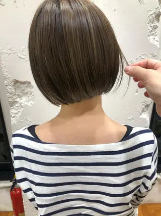 ショート 結べるレイヤーボブ くびれLady表参道のヘアスタイル