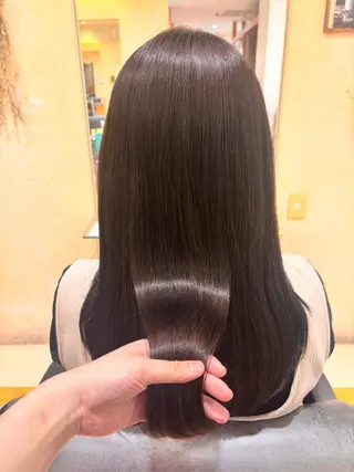 ロング カラー 井上 未悠のヘアスタイル