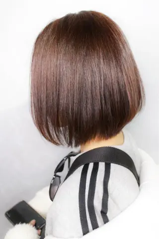 ショート カラー 吉本 知弘のヘアスタイル