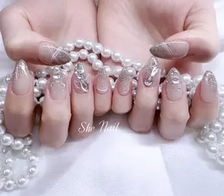 ネイル She   Nail所属・ISA_ BELLAのネイルデザイン