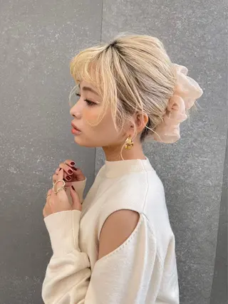 セミロング カラー ブリーチ特化 梅田本多翔のヘアスタイル