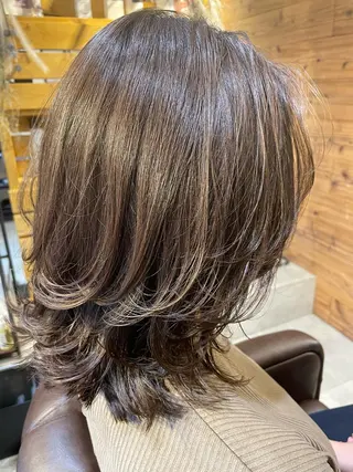 ミディアム 🌈NESTA minami🌈のヘアスタイル