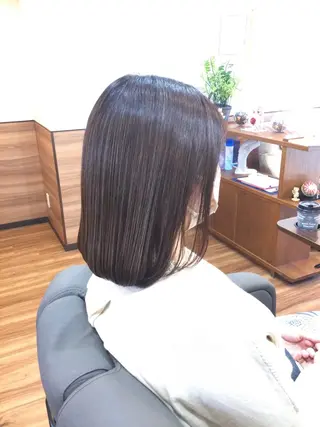ミディアム カラー Annon プライベートサロンのヘアスタイル