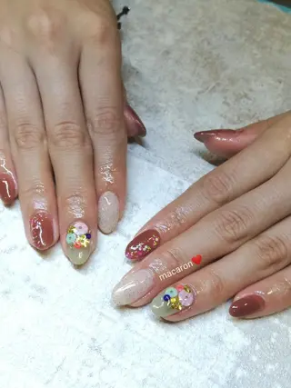 ネイル nail salon macaron のネイルデザイン