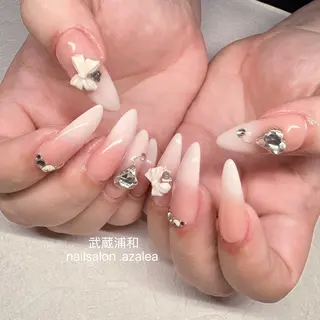 ネイル R inのネイルデザイン