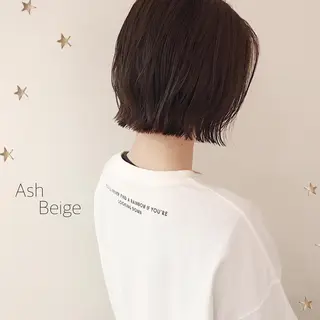 ショート カラー 市川 千夏のヘアスタイル
