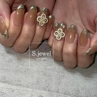ネイル S. JEWELのネイルデザイン