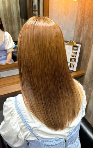 カラー 今枝莉菜 上品なツヤカラーのヘアスタイル
