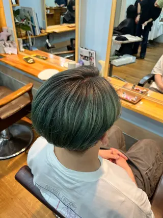 ショート カラー 🫧ハイトーン/ ブリーチ🫧白石航汰のヘアスタイル