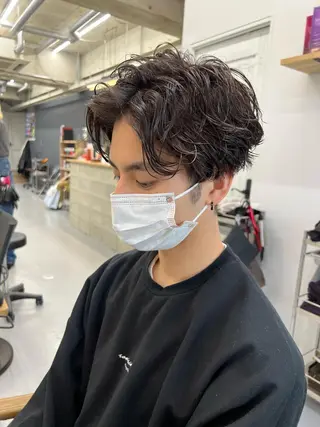 ショート パーマ メンズ スパイキーショート パーマ　具志堅　太志のヘアスタイル