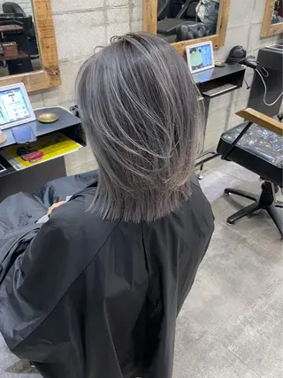 ミディアム 山影✨バレイヤージュ ハイライト✨メンズ◎のヘアスタイル