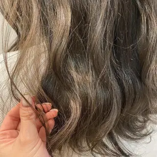 カラー 🌷レイヤー縮毛/ 艶カラー/ami🌷のヘアスタイル