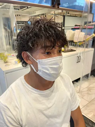 パーマ メンズ 大阪美容師 井上智博のヘアスタイル