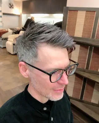 メンズ 美髪育成salon 髪質改善 FORMAのヘアスタイル