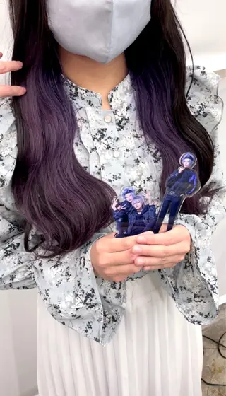 ロング カラー インナーカラー 推し ブリーチ  髪質改善のヘアスタイル