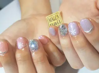 ミディアム カラー パーマ ヘアアレンジ ネイル キッズ マツエク・マツパ 荒木 莉奈のネイルデザイン