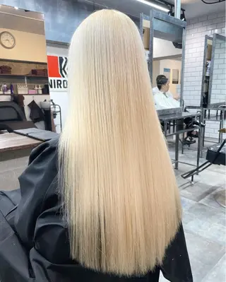 ロング カラー 🌈艶ハイトーン🌈 心を込めます🤝涼介のヘアスタイル