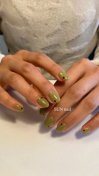 ネイル SUN nail所属・大津 萌子のネイルデザイン