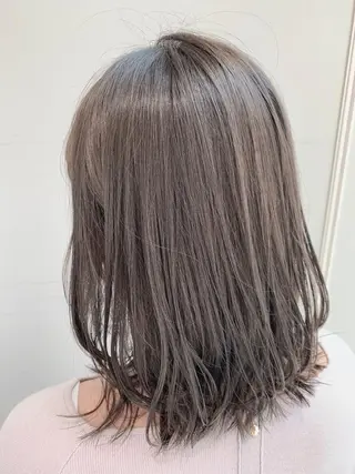 ミディアム カラー 🦖鶴岡 香純🦖のヘアスタイル
