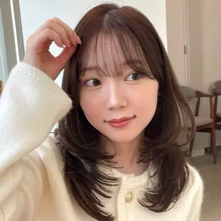 セミロング minami🤎 レイヤーカットのヘアスタイル